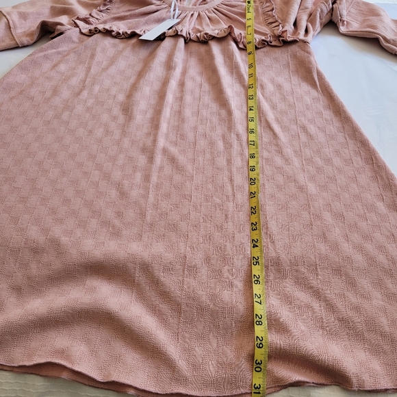 Bianca Balti Wonderland Maternity Dress Top. - Picture 10 of 13